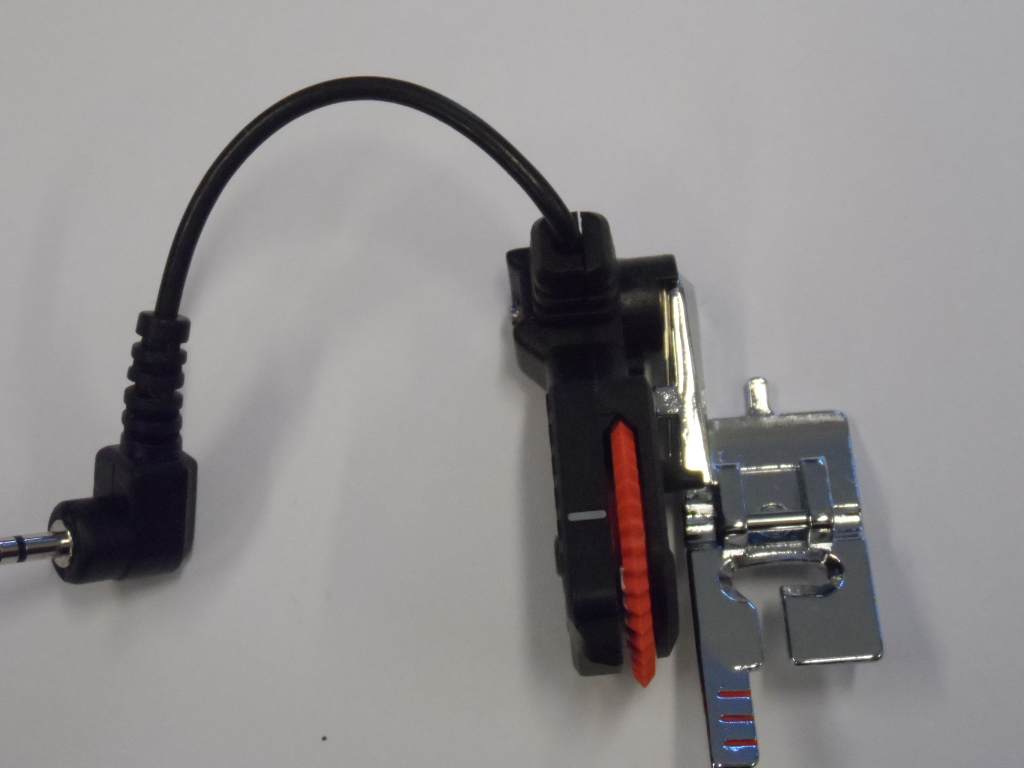Fuldautomatisk knaphulsfod Fuldautomatisk knaphulsfod